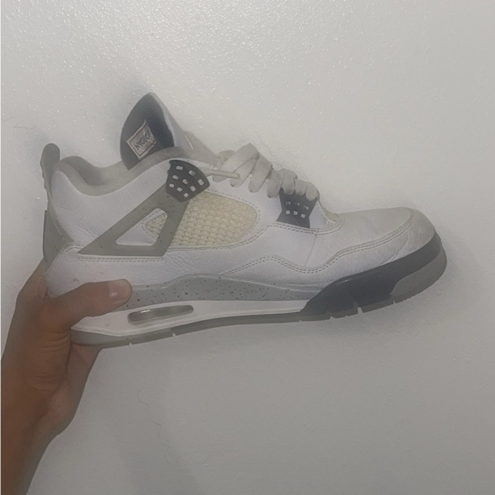 Air Jordan 4’s Midnight Navy